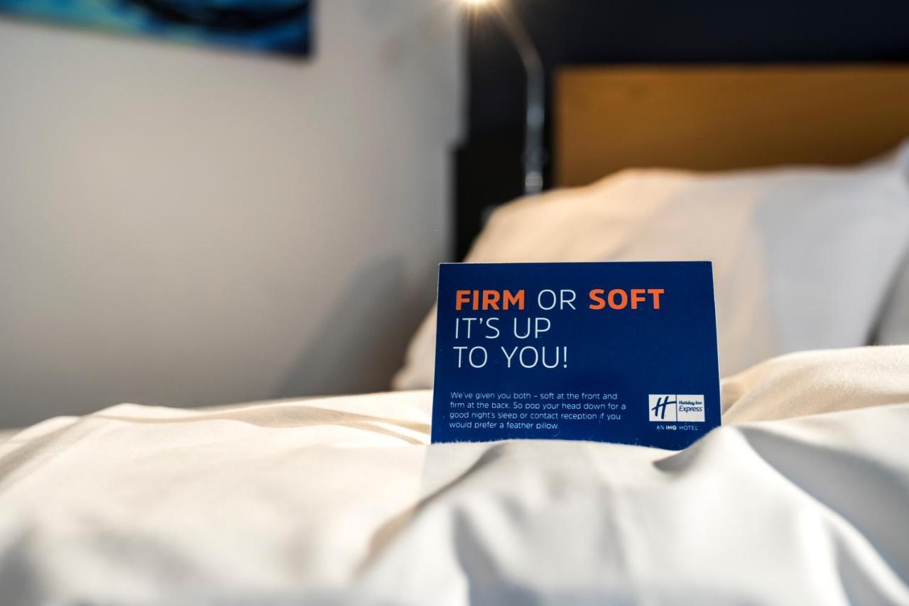 Holiday Inn Express Dunfermline By Ihg Εξωτερικό φωτογραφία