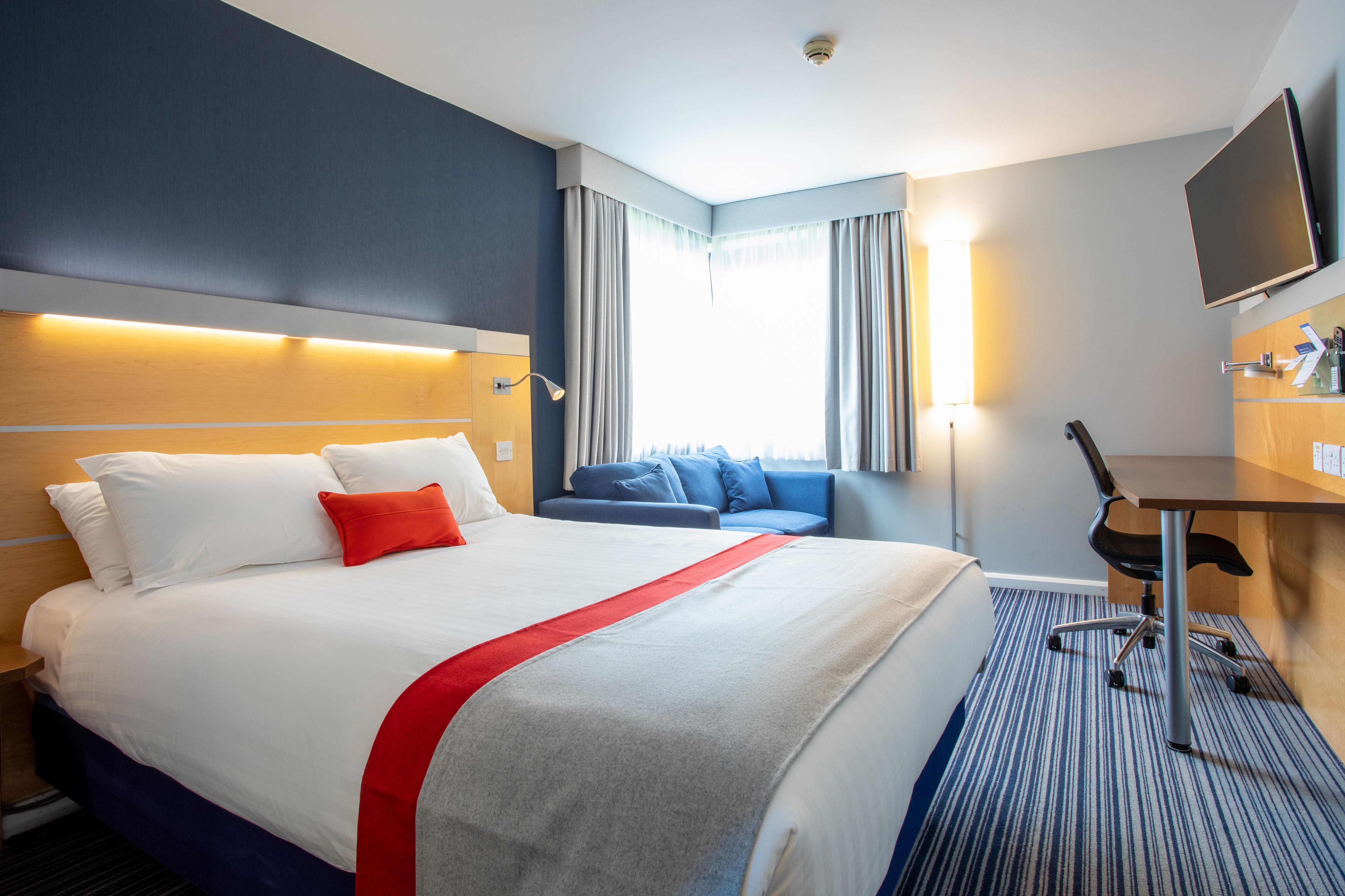 Holiday Inn Express Dunfermline By Ihg Εξωτερικό φωτογραφία