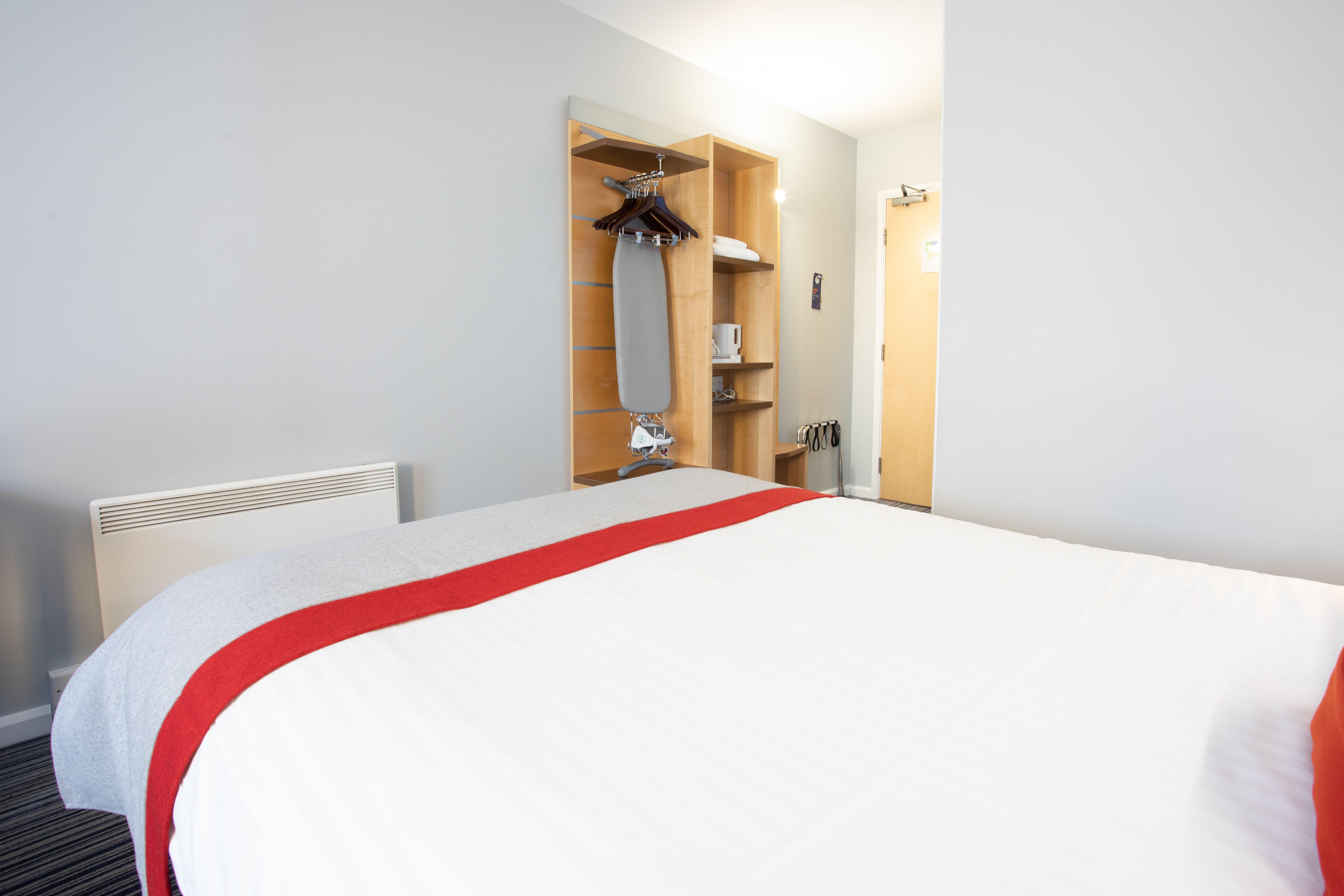 Holiday Inn Express Dunfermline By Ihg Εξωτερικό φωτογραφία