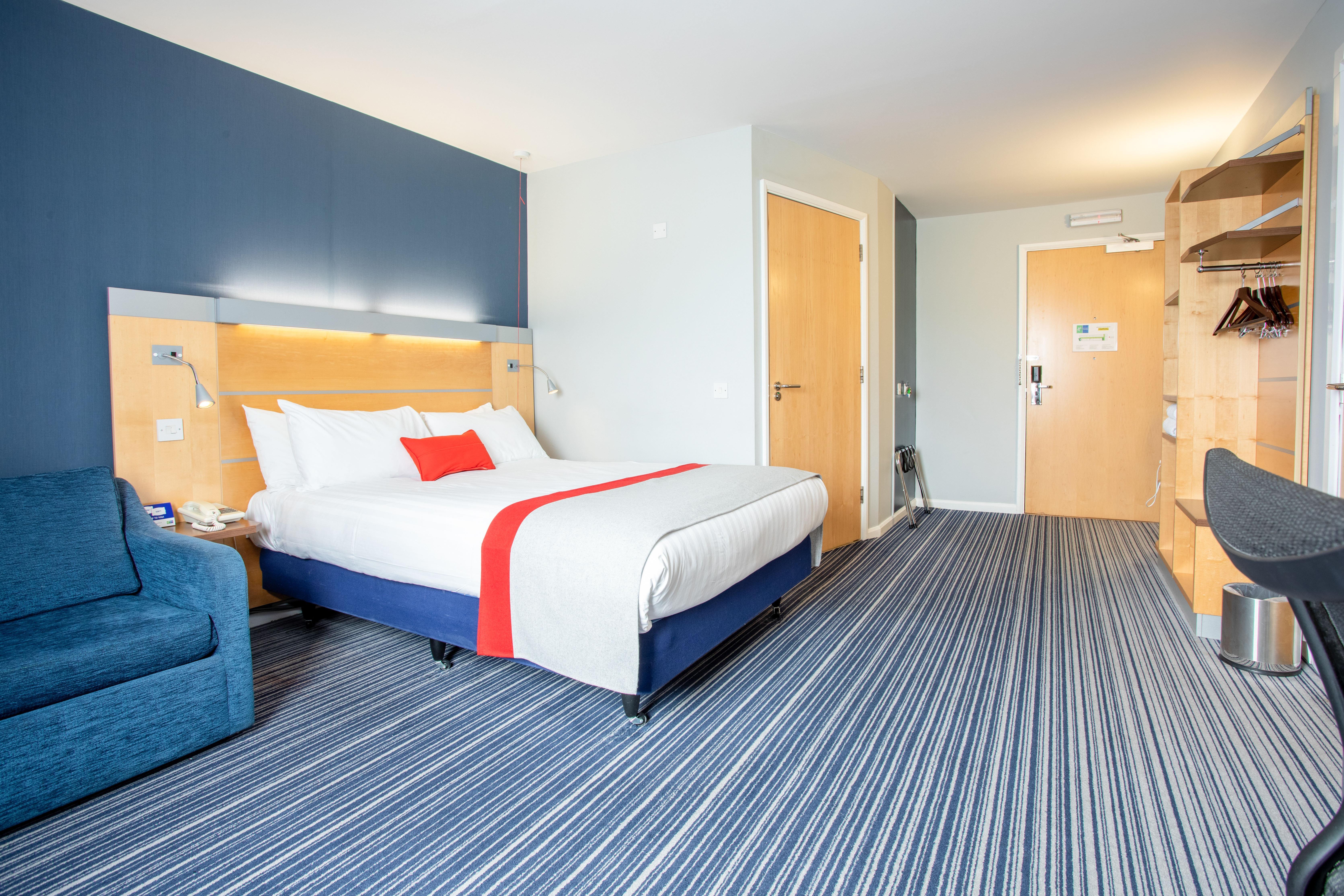 Holiday Inn Express Dunfermline By Ihg Εξωτερικό φωτογραφία