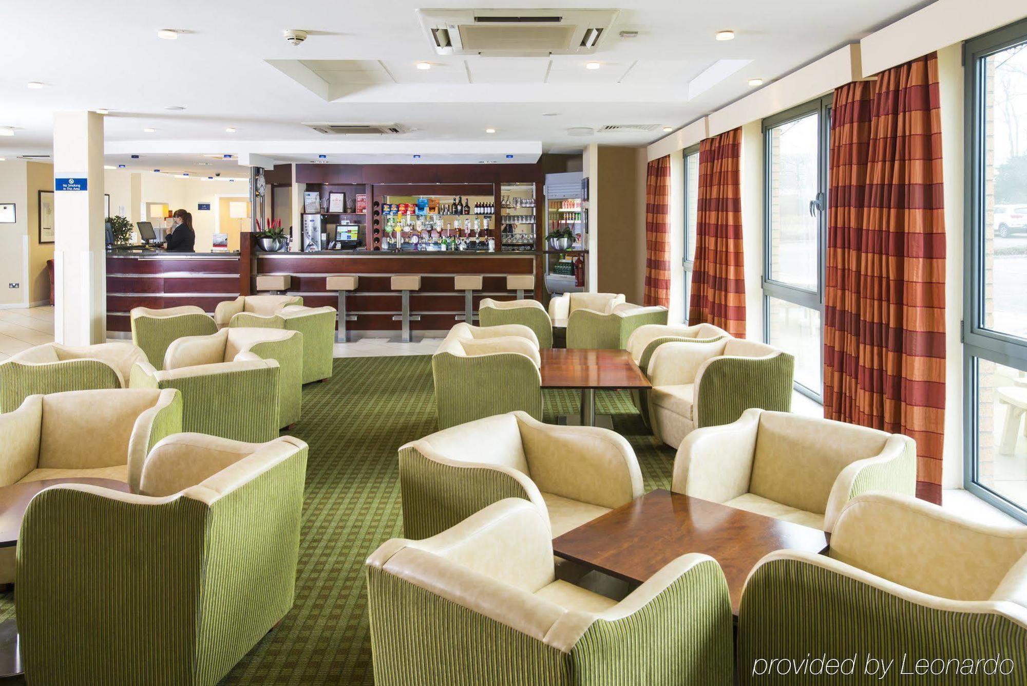 Holiday Inn Express Dunfermline By Ihg Εξωτερικό φωτογραφία