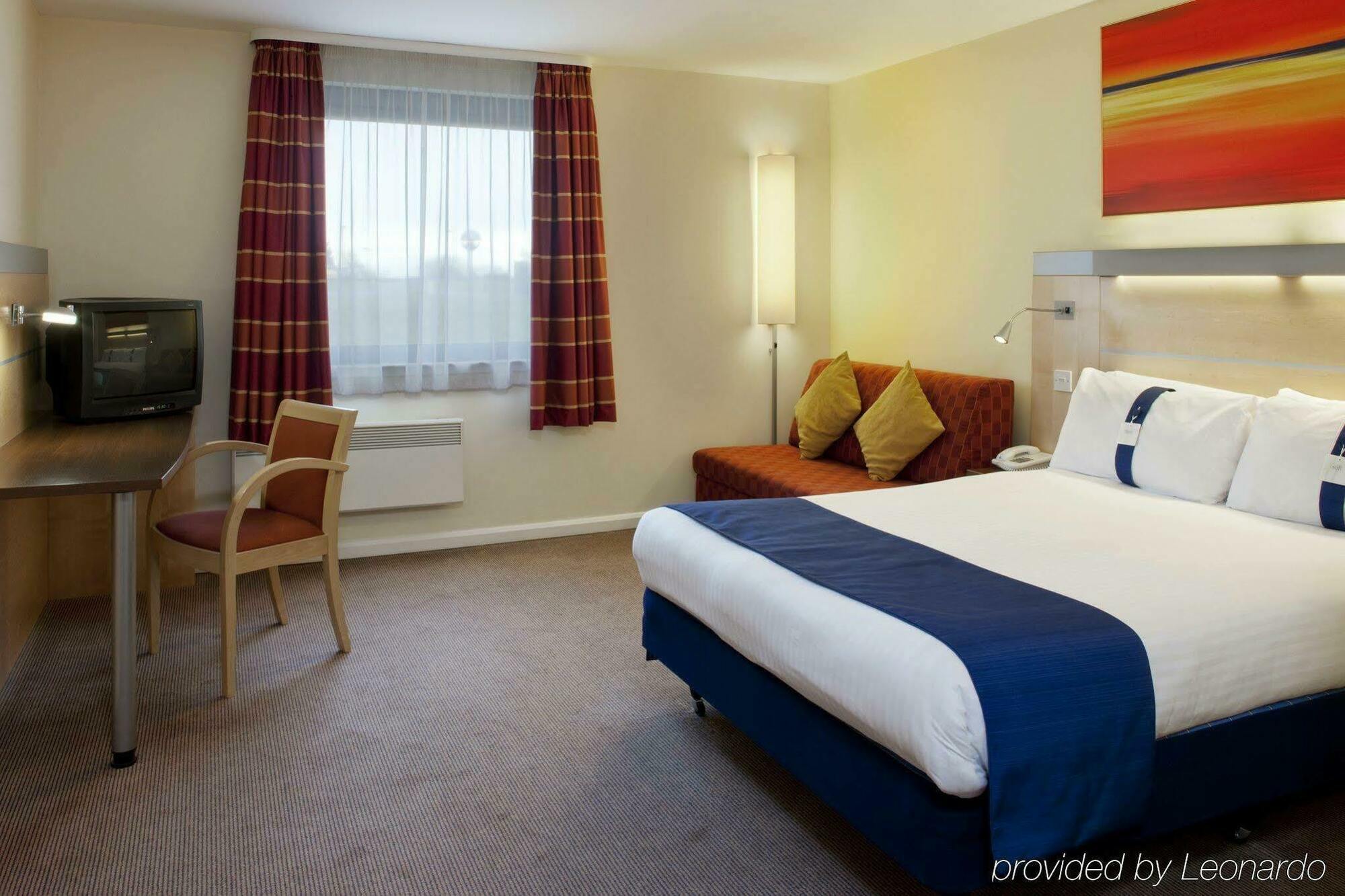 Holiday Inn Express Dunfermline By Ihg Εξωτερικό φωτογραφία